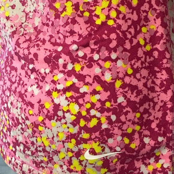 Razor Back Athletic Tank Top - Picture 3 of 6